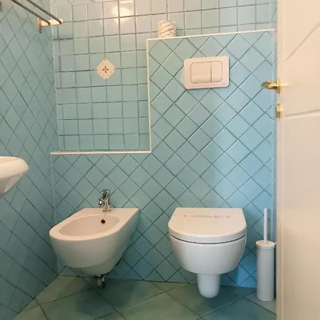 Borgo 800 לינה וארוחת בוקר סן ניקולה ארצ'לה