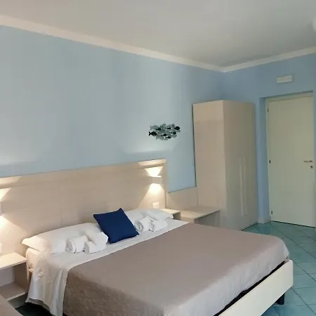 Borgo 800 לינה וארוחת בוקר סן ניקולה ארצ'לה