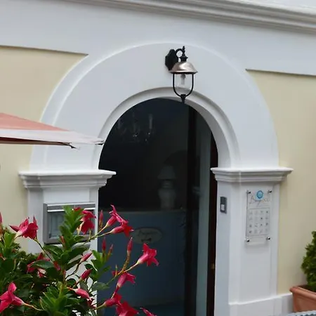 Bed & Breakfast Borgo 800 *