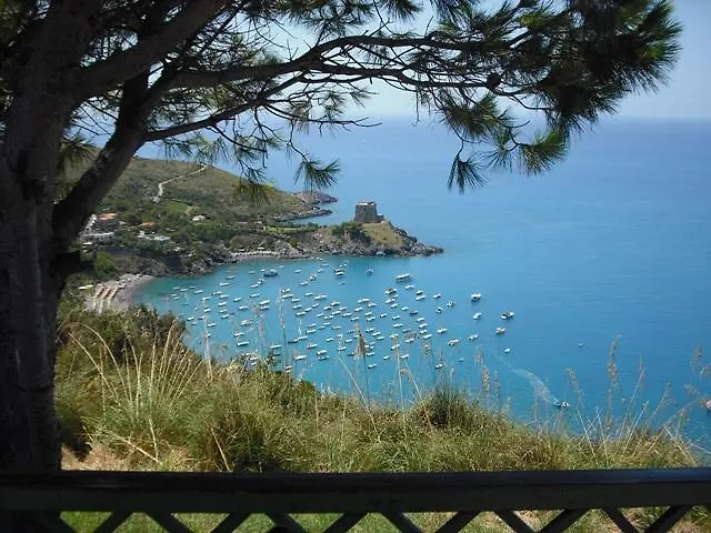 Borgo 800 سان نيكولا أرسيلا